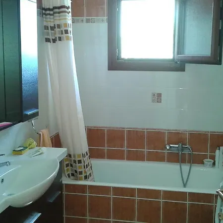 Kiki 3* 拉卡尼亚