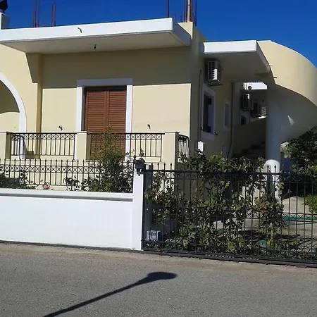Kiki Villa Lahaniá