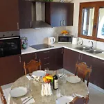 Kiki Hotel 3*