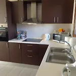 Kiki 3*