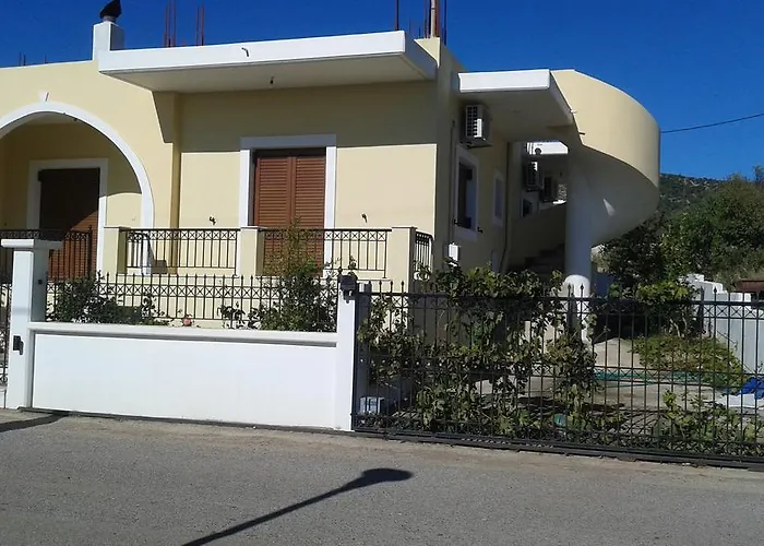 Kiki Hotel Lachania